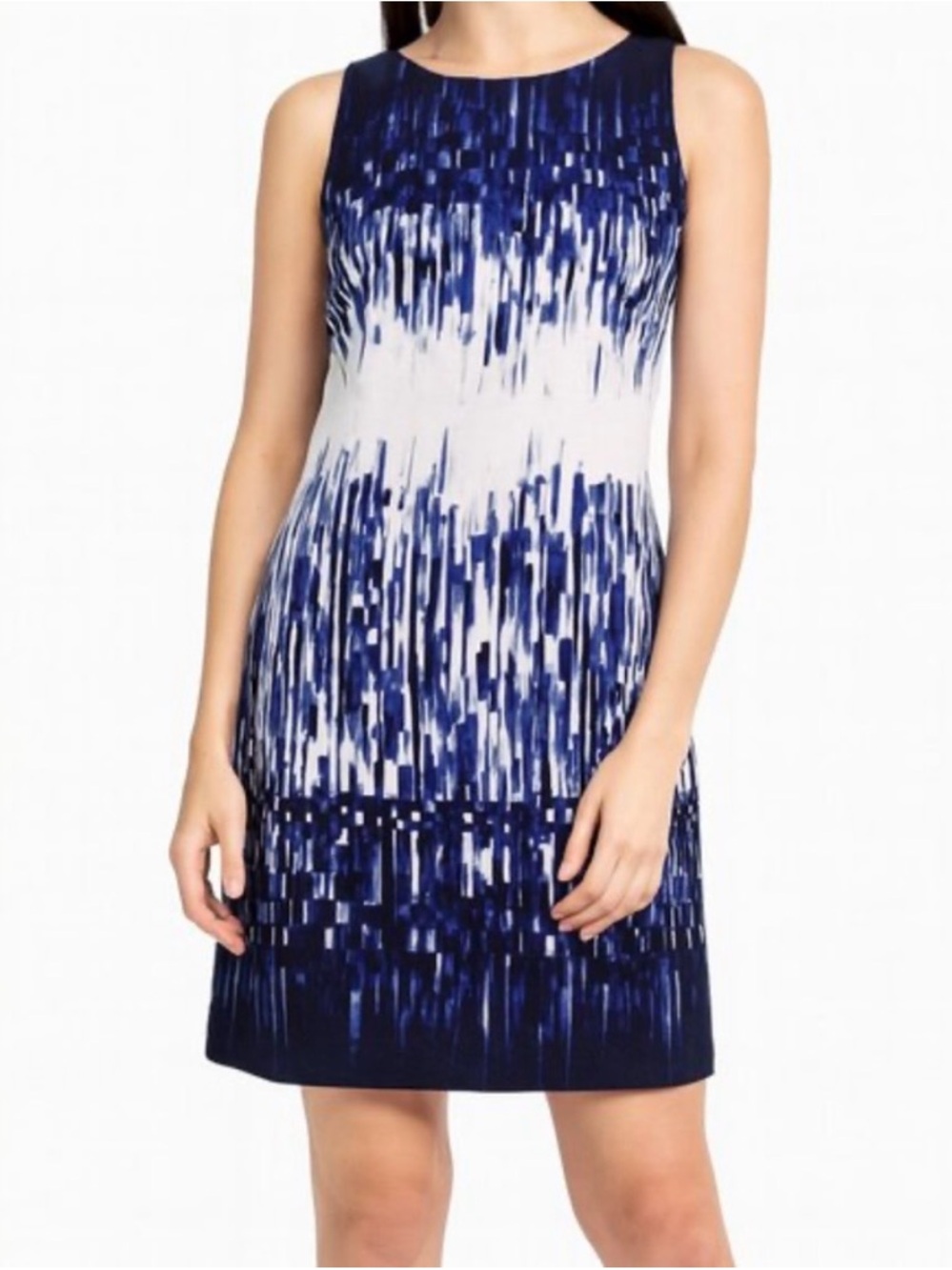 Vince Camuto Sleeveless Abstract Ombré Sheath Dress.
Size 8